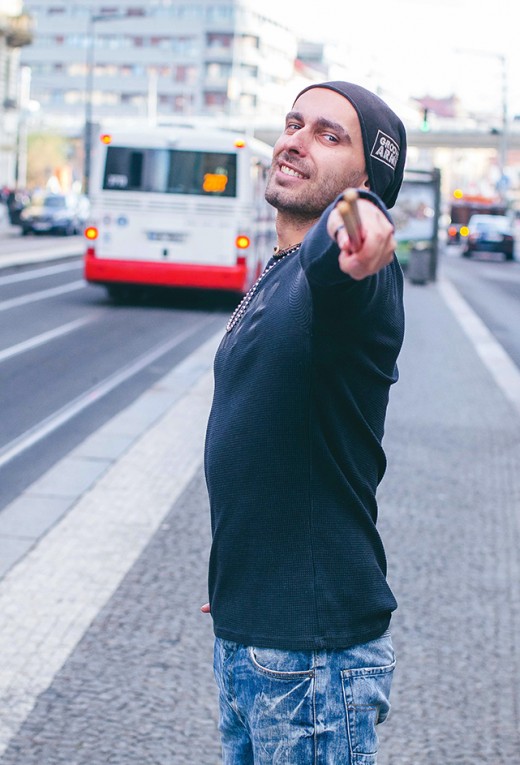 Tokhi bubeník